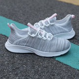 Scarpe ultra-leggere e traspiranti