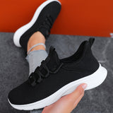 Scarpe ultra-leggere e traspiranti