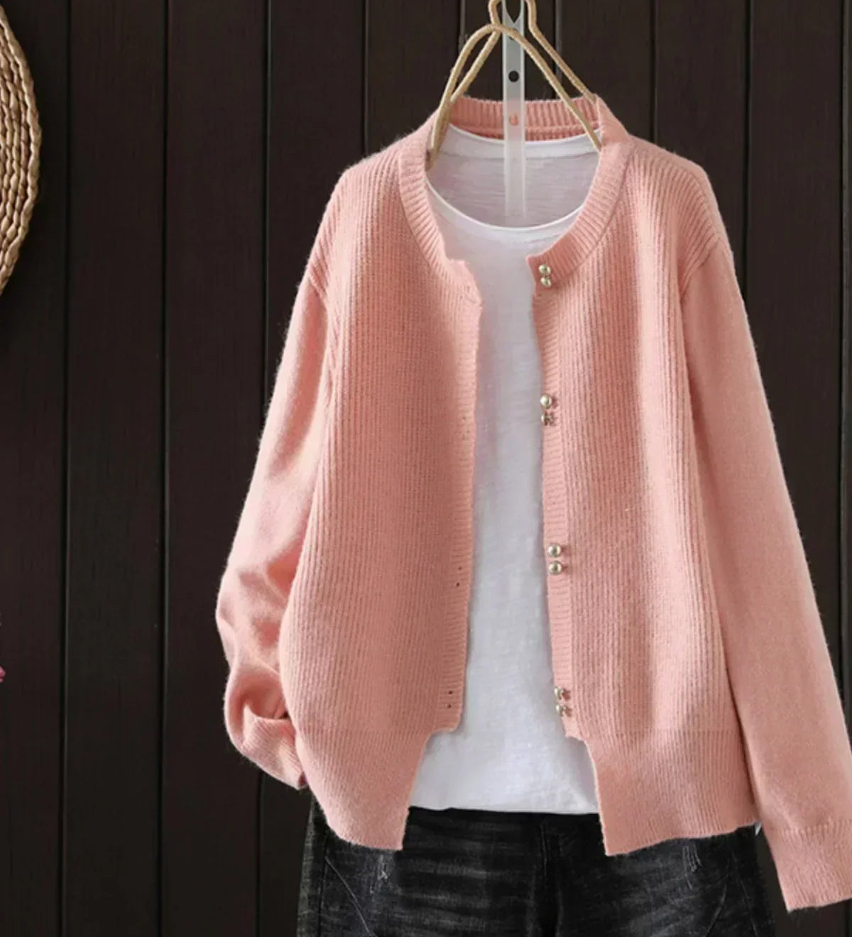 Elara | Cardigan con bottoni effetto perla