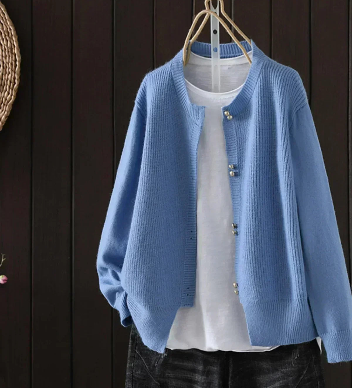 Elara | Cardigan con bottoni effetto perla