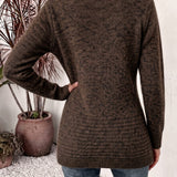 Camille™ | Cardigan in maglia a coste color cioccolato con linguette abbottonate